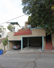 3965-3967 Cumberland Ave in Los Angeles, CA - Foto de edificio - Building Photo