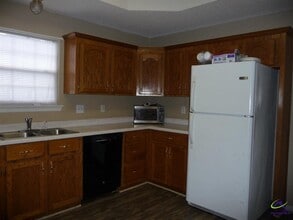 1201 Sardis Ln in Warner Robins, GA - Building Photo - Building Photo