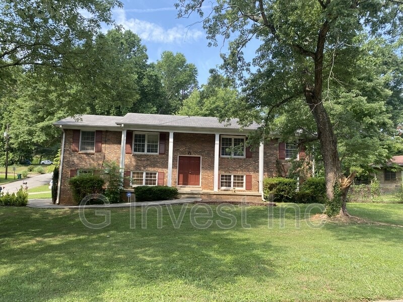 2351 Emerald Falls Dr in Decatur, GA - Building Photo
