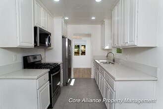 18538 Nordhoff St in Los Angeles, CA - Building Photo - Building Photo