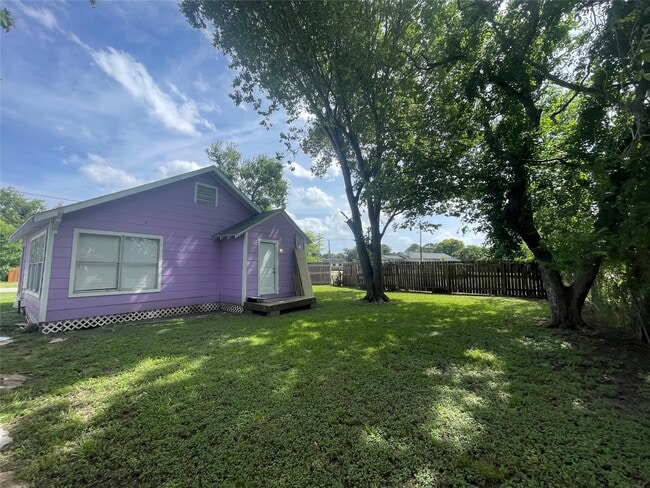 906 Fields St in Richmond, TX - Building Photo - Building Photo