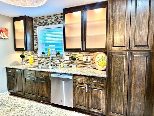 property at 2750 Manila Ln