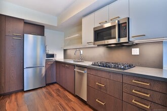 500 W Harbor Dr in San Diego, CA - Building Photo - Building Photo