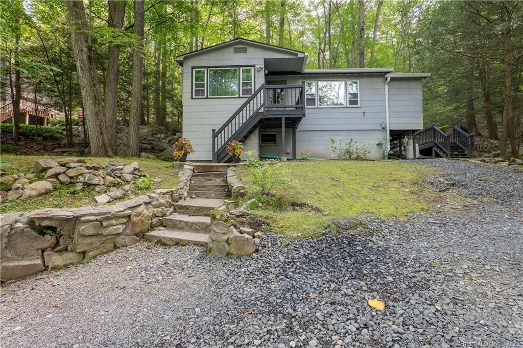119 Green Pond Rd in Sherman, CT - Building Photo
