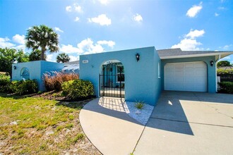 3852 Gatewood Dr in Sarasota, FL - Building Photo - Building Photo