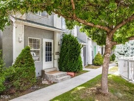 475 N Redwood Rd, Unit 8 in Salt Lake City, UT - Building Photo