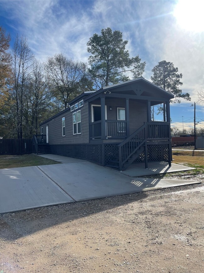 21513 W Hammond Dr in Porter, TX - Building Photo - Building Photo