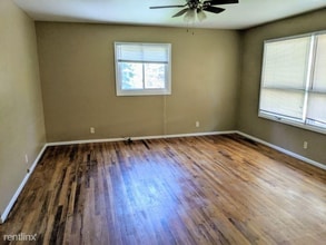 9462 Spencer St in Omaha, NE - Foto de edificio - Building Photo