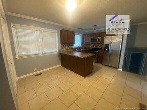 6114 Regis Ct in Fayetteville, NC - Building Photo - Building Photo