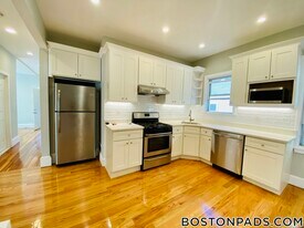 164 Hyde Park Ave in Boston, MA - Building Photo