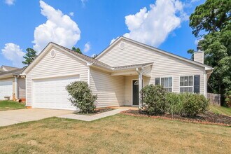 1122 St Phillips Ct in Locust Grove, GA - Building Photo - Building Photo