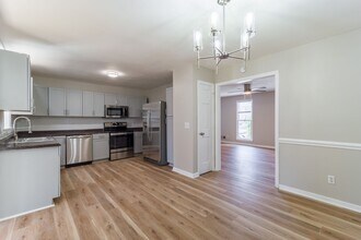 200 Ashton Cir in Lexington, SC - Building Photo - Building Photo