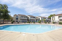 Building Photo - Mi Casita Apartments in Las Vegas, Nevada