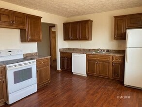 66 Lower Garfield Rd in Gallipolis, OH - Building Photo - Building Photo