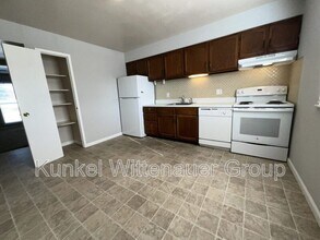 201-4 W Wesley in O'Fallon, IL - Building Photo - Building Photo