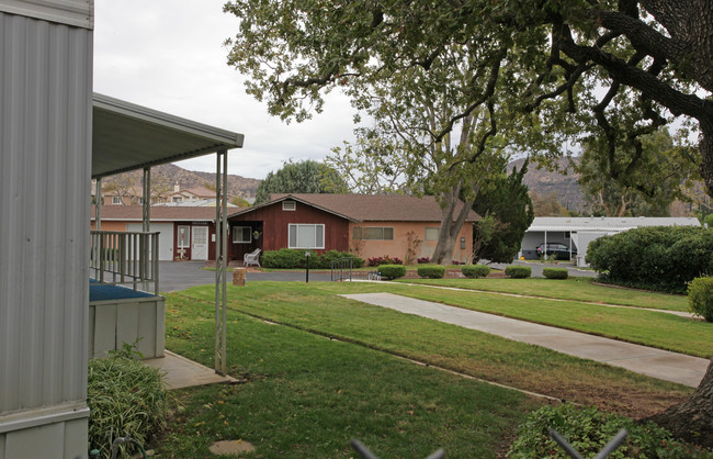 The Crest Mobile Home Village in Simi Valley, CA - Building Photo - Building Photo