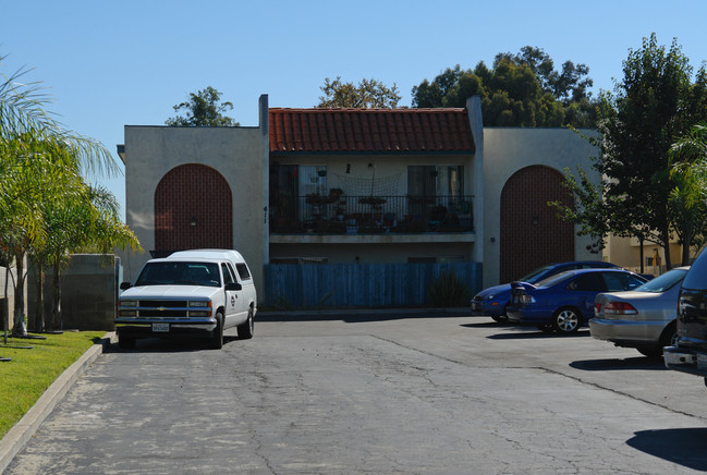 611 Emerald Ave in El Cajon, CA - Building Photo - Building Photo