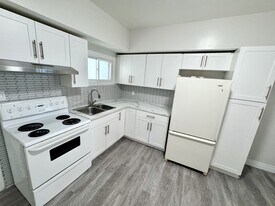 476 Aylmer Ave in Windsor, ON - Building Photo