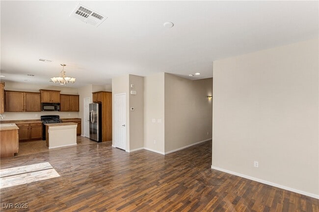 5492 Mercury Springs Dr in Las Vegas, NV - Building Photo - Building Photo