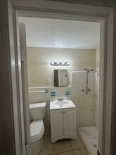 320 W 16th Way in West Palm Beach, FL - Building Photo - Building Photo