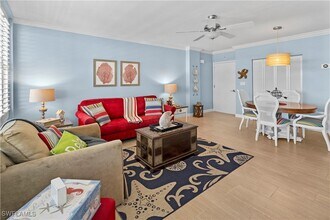 240 Seaview Ct in Marco Island, FL - Building Photo - Building Photo