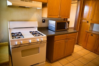 417 11th Ave SE in Minneapolis, MN - Building Photo - Building Photo