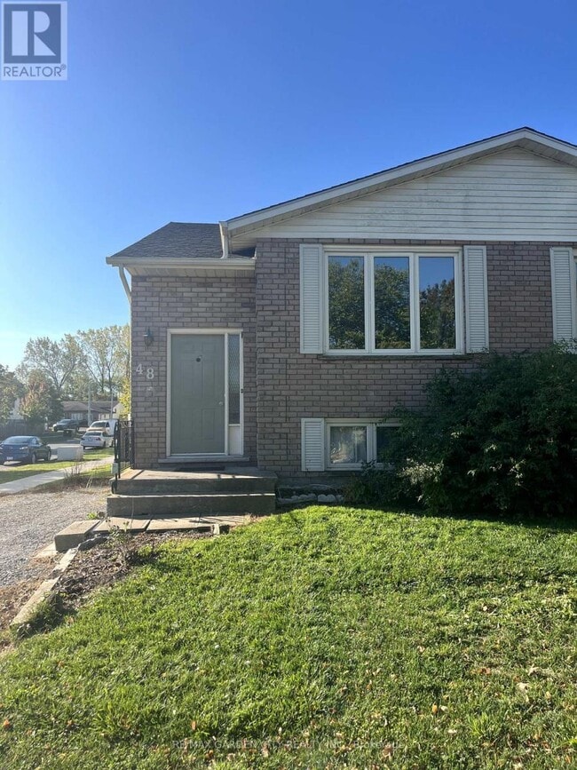 property at 48 Rainbow Ct
