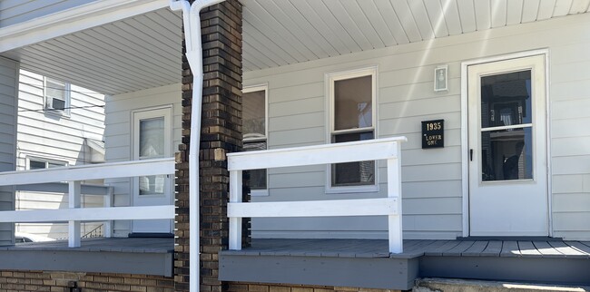 1935 E 123rd St in Cleveland, OH - Foto de edificio - Building Photo