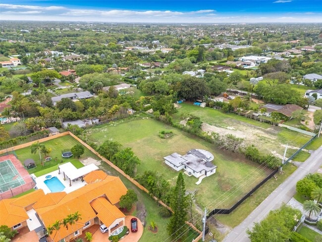 9840 SW 60th St in Miami, FL - Building Photo - Building Photo