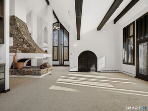 484 Cognewaugh Rd in Greenwich, CT - Building Photo - Building Photo