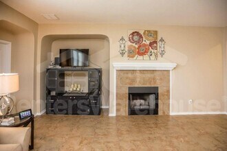 236 Matthews Ln in Kyle, TX - Building Photo - Building Photo