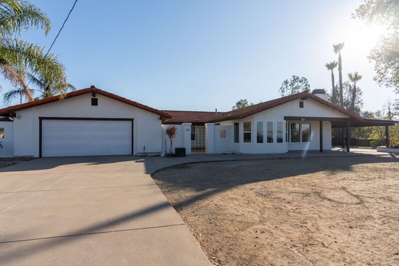 3695 Alta Loma Dr in Jamul, CA - Building Photo