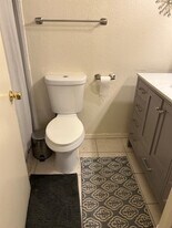 2860 E Capri Cir, Unit 102 in Mesa, AZ - Building Photo