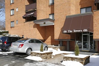 The Towers in Oakmont, PA - Building Photo - Building Photo