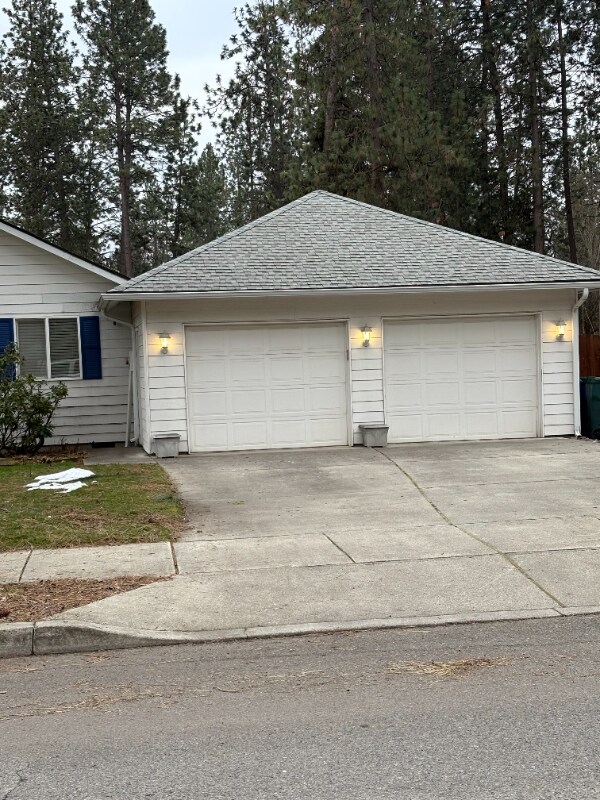 2120 W Hogan St in Coeur d'Alene, ID - Building Photo - Building Photo