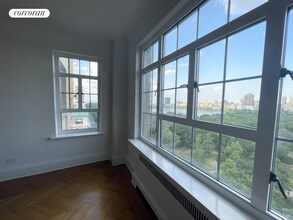 241 Central Prk W in New York, NY - Building Photo - Building Photo