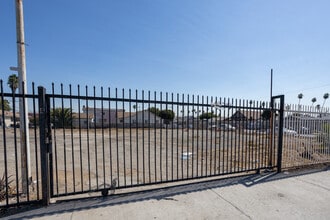 Dean's Place in Los Angeles, CA - Building Photo - Building Photo