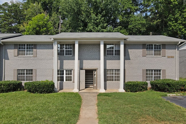 Woodgate Apartments in Atlanta, GA - Foto de edificio - Building Photo