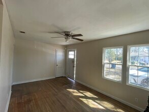 712 Georgia Ave in Glennville, GA - Building Photo - Building Photo