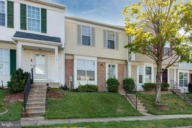 property at 615 Lucky Leaf Cir