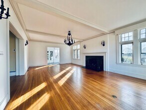 671 Prospect St in New Haven, CT - Building Photo - Building Photo