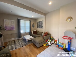 65 Surrey St in Boston, MA - Building Photo - Building Photo