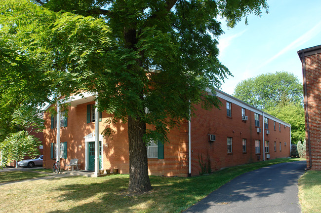 1401 Broadview Ave in Columbus, OH - Building Photo - Building Photo