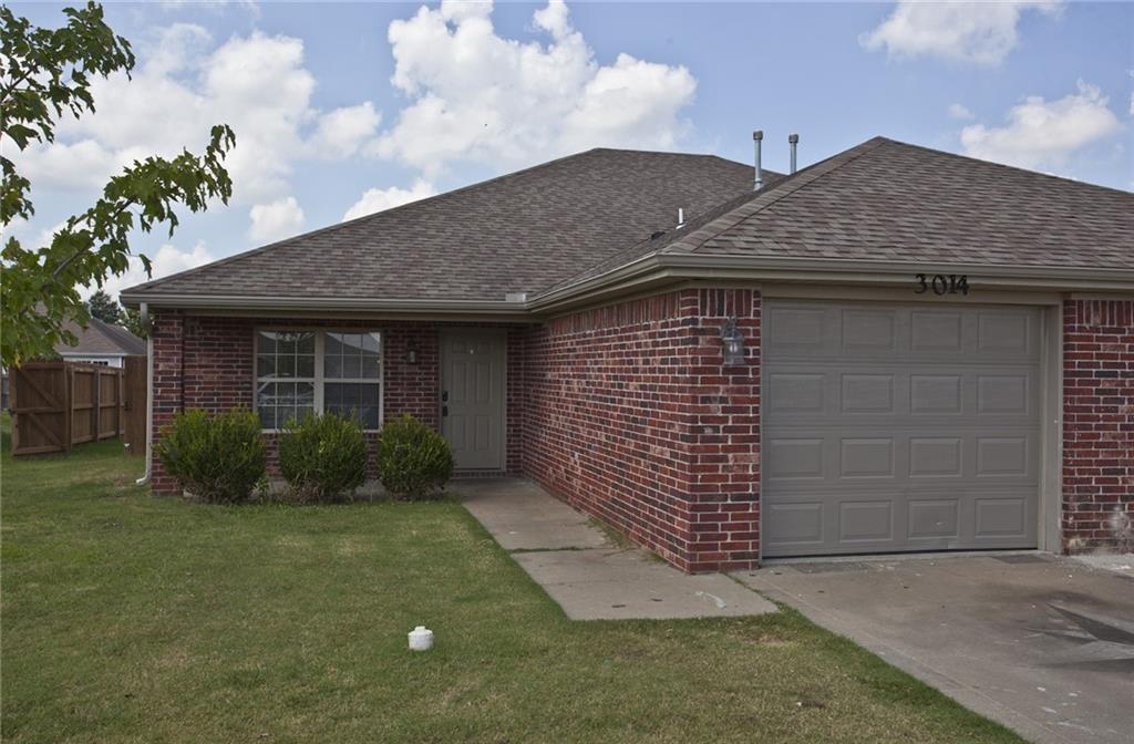 3014 S B St in Rogers, AR - Building Photo