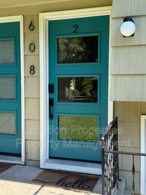 property at 608 W 25th St