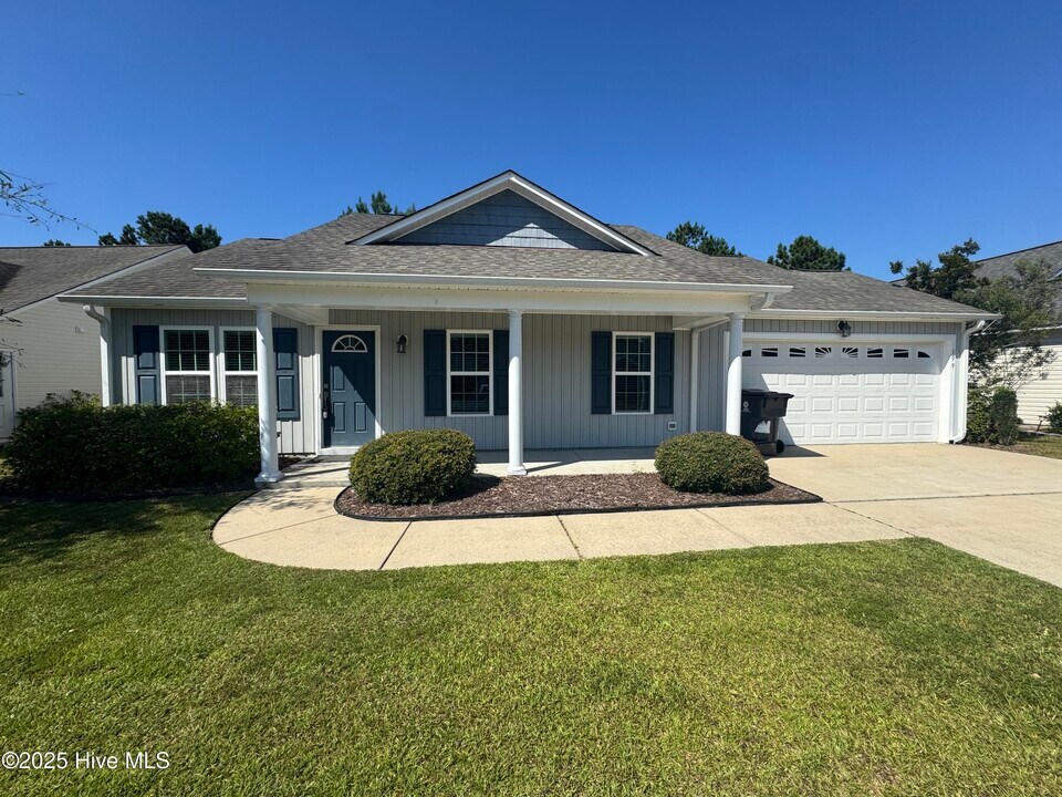 199 Tylers Cove Way in Winnabow, NC - Foto de edificio