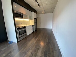 51 Trolley Cres in Toronto, ON - Building Photo - Building Photo