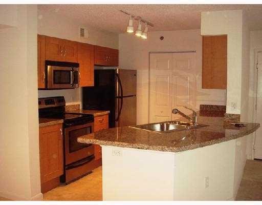 3279 Clint Moore Rd-Unit -106 in Boca Raton, FL - Building Photo - Building Photo