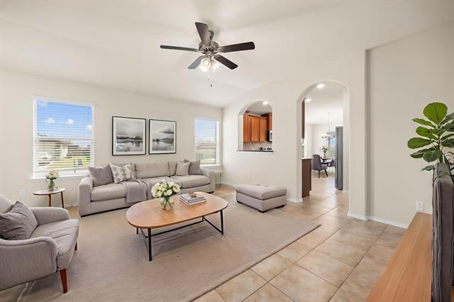 101 Plata Ln in Jarrell, TX - Building Photo - Building Photo