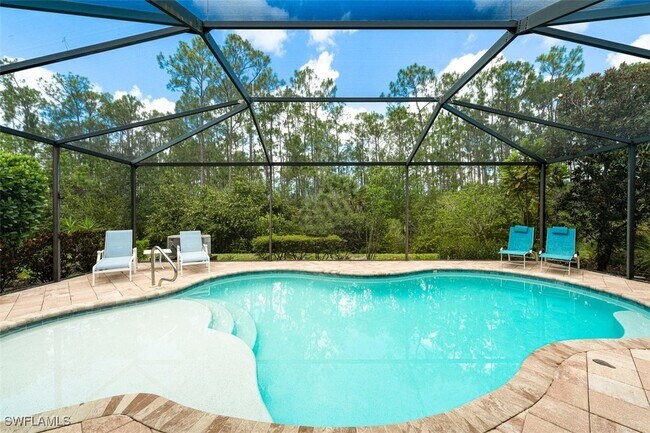 7655 Martino Cir in Naples, FL - Building Photo - Building Photo